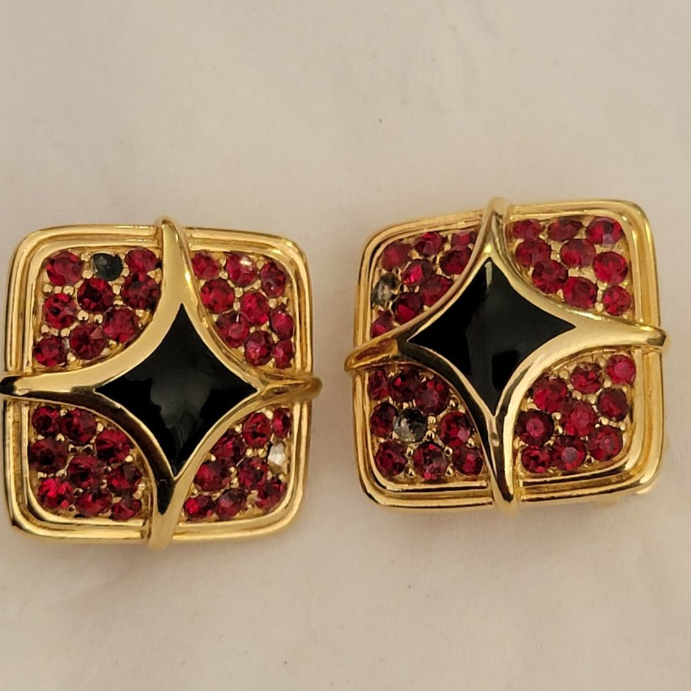 Vintage St John Gold Tone Rubby Red Rhinestones Clip Earrings Square Shaped